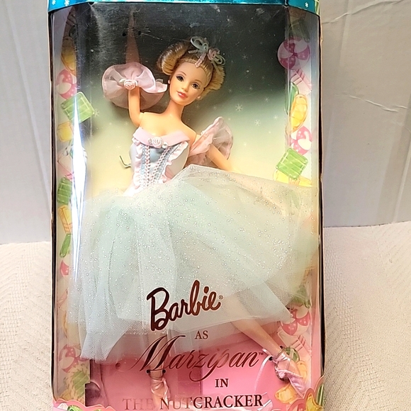 Barbie as Marzipan in The Nutcracker - Picture 3 of 3